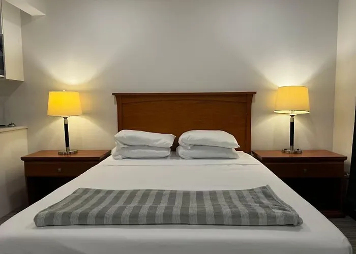 Cozy Motel Studio With Kitchenette - 7