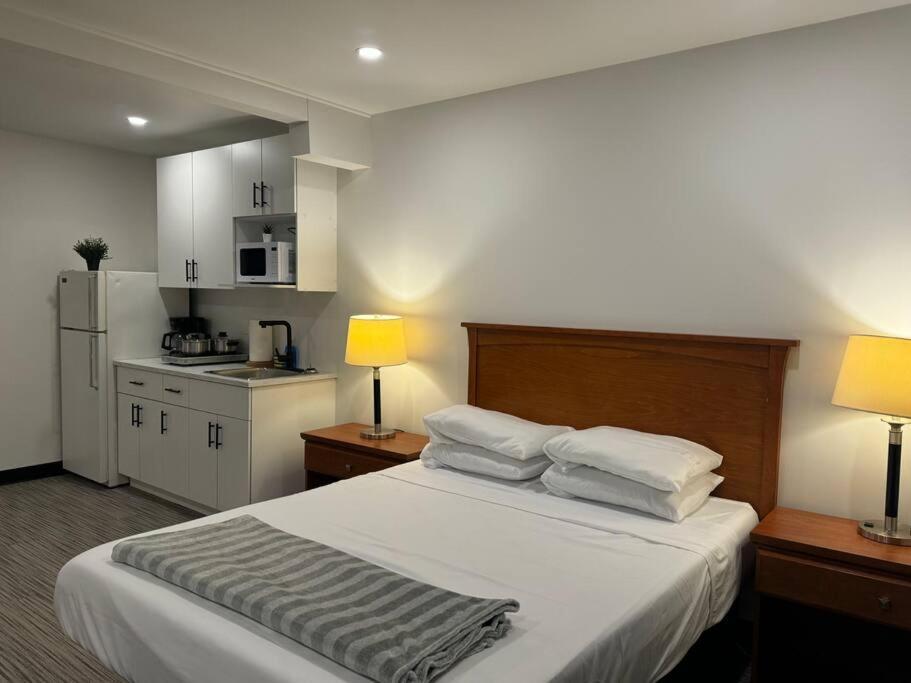 Apartment Cozy With Kitchenette - 7 *